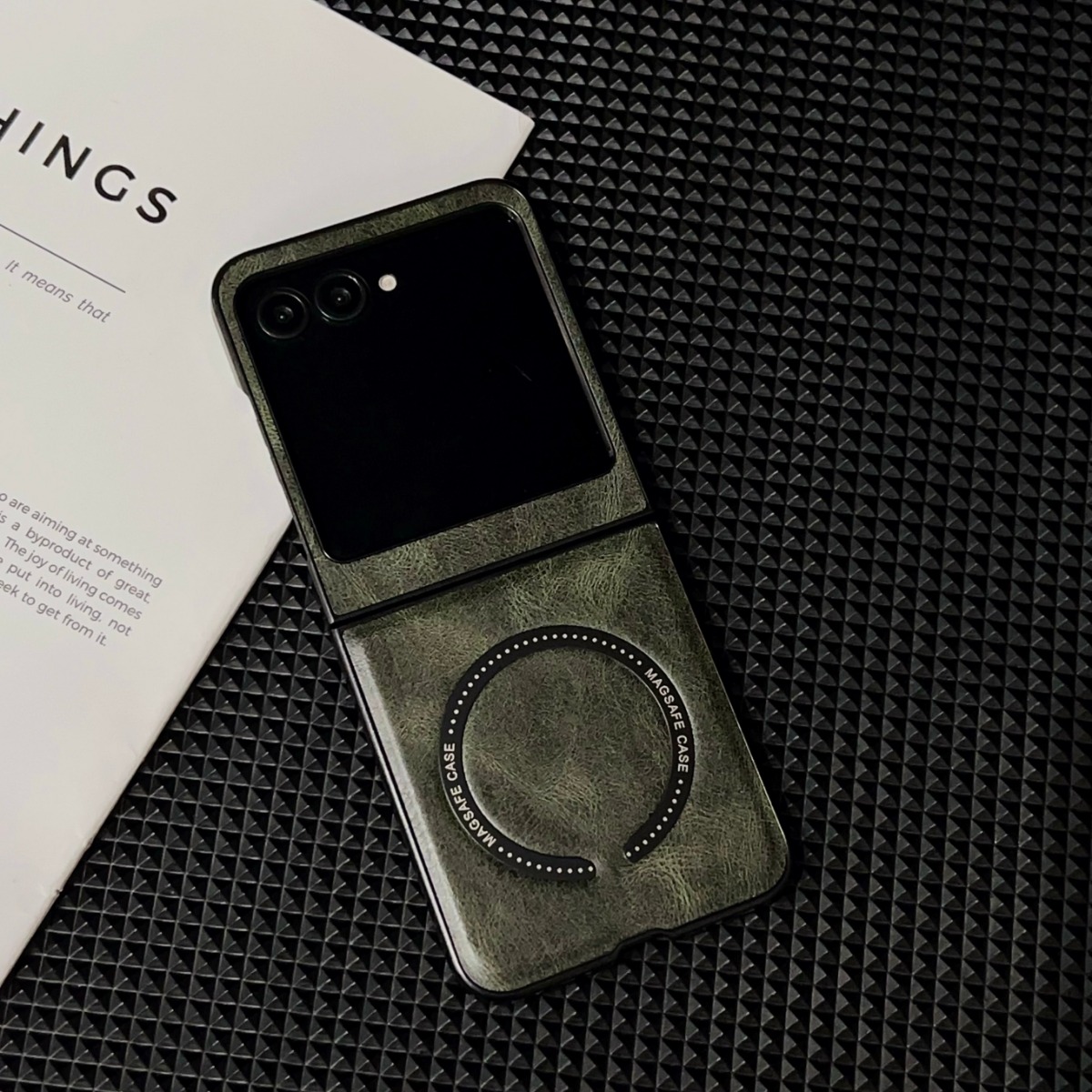 Retro Plain Vegan Leather Magn - Retro Handset Phone avaliação e preço